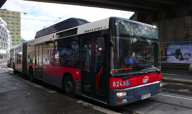 62 8243 SEV