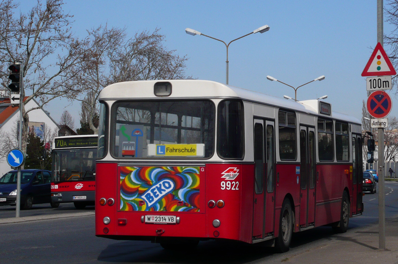 Fahrschule LU 9922 Heck