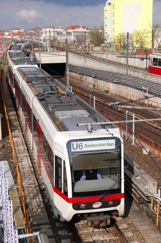 U6 Ts Einfahrt Längenfeldgasse
