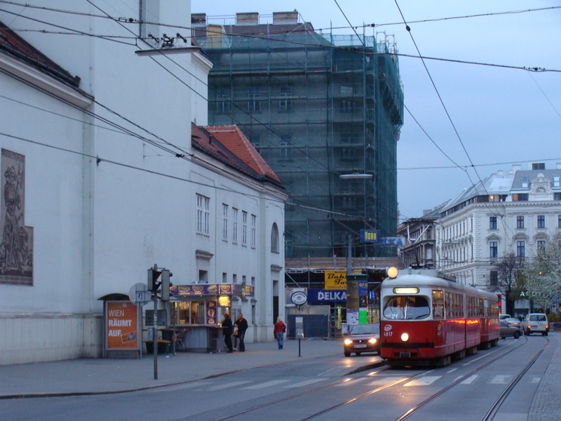 21_Karmeliterplatz_060408