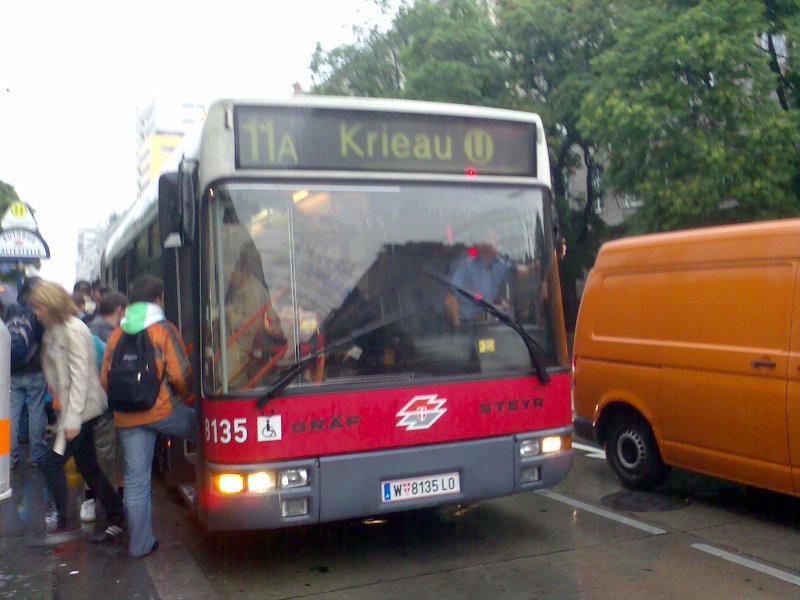 Bus 8135