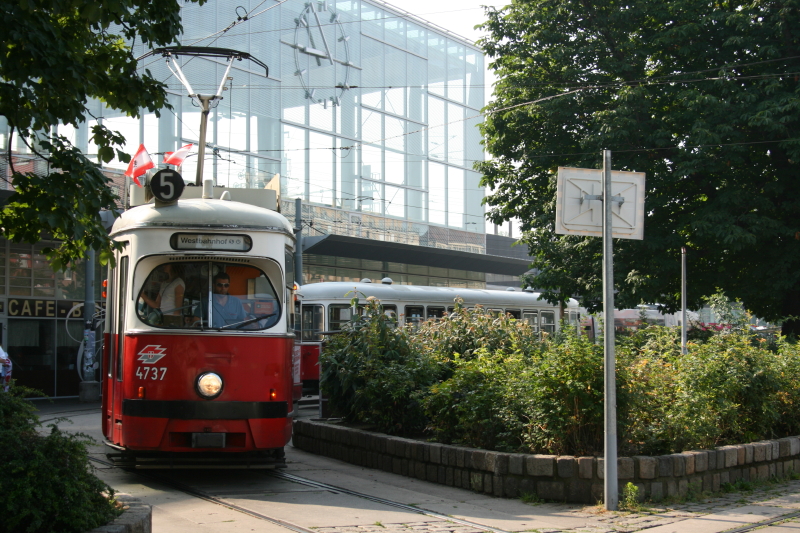 5 4737 Praterstern