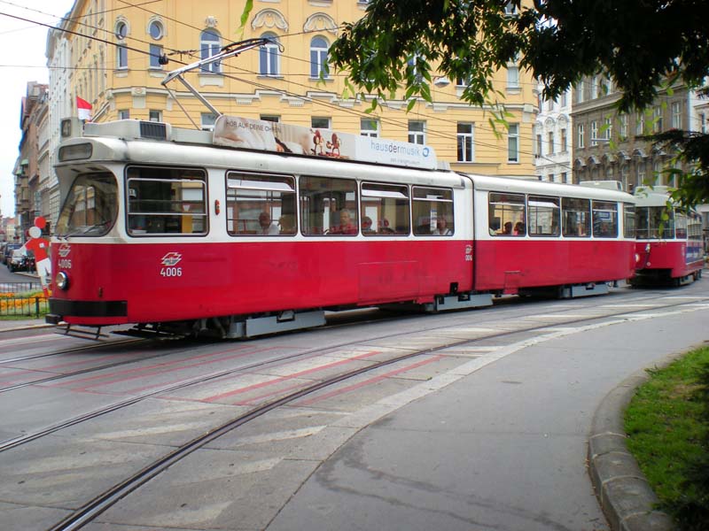 Erste Straßenbahnfotos