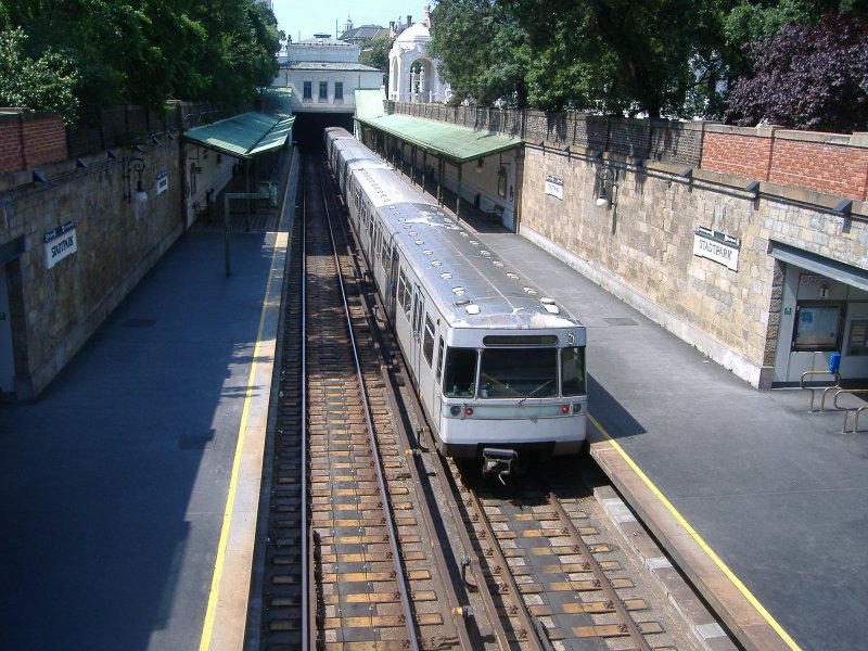 U4 bei Stadtpark