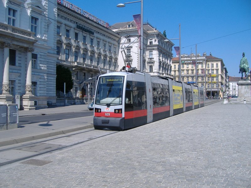ULF 609 auf Linie D