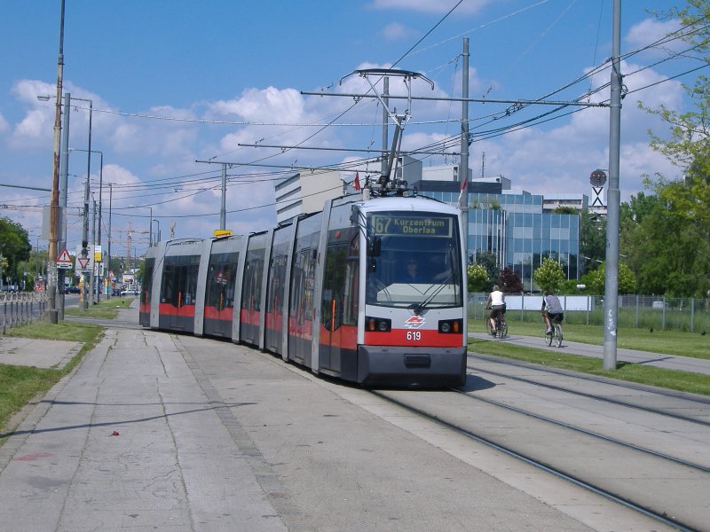 ULF 619 auf Linie 67