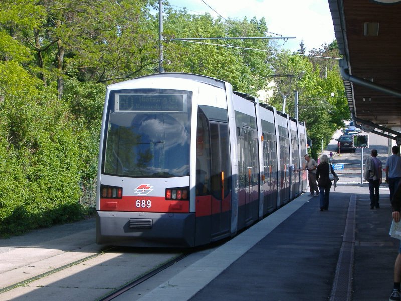 ULF 689 auf linie 60