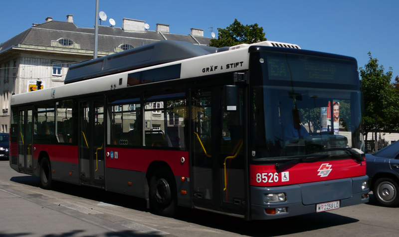 15A 8526