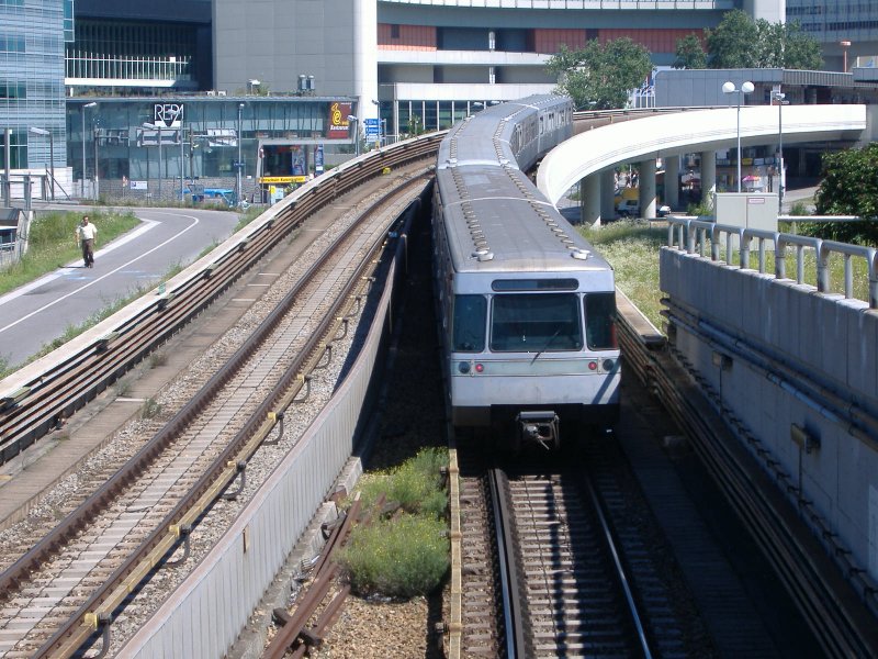 U1