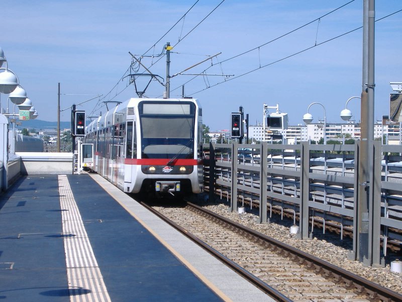 U6