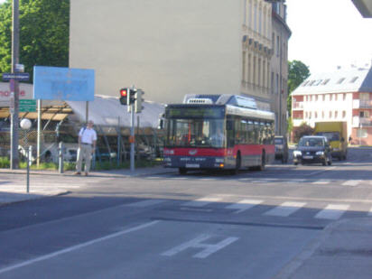 8525 (1)