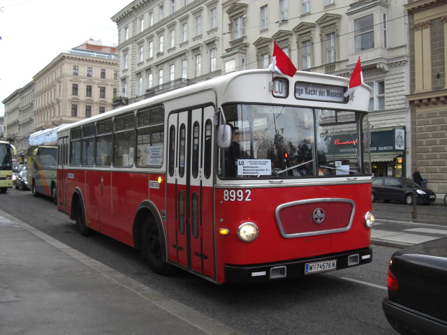 LU 200 M11 U7 Bus Und weitere busse 10