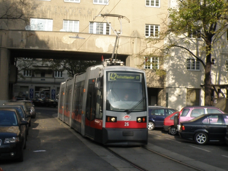 Ersttags ULF 26 auf der Linie 42 (nahe Antonigasse)