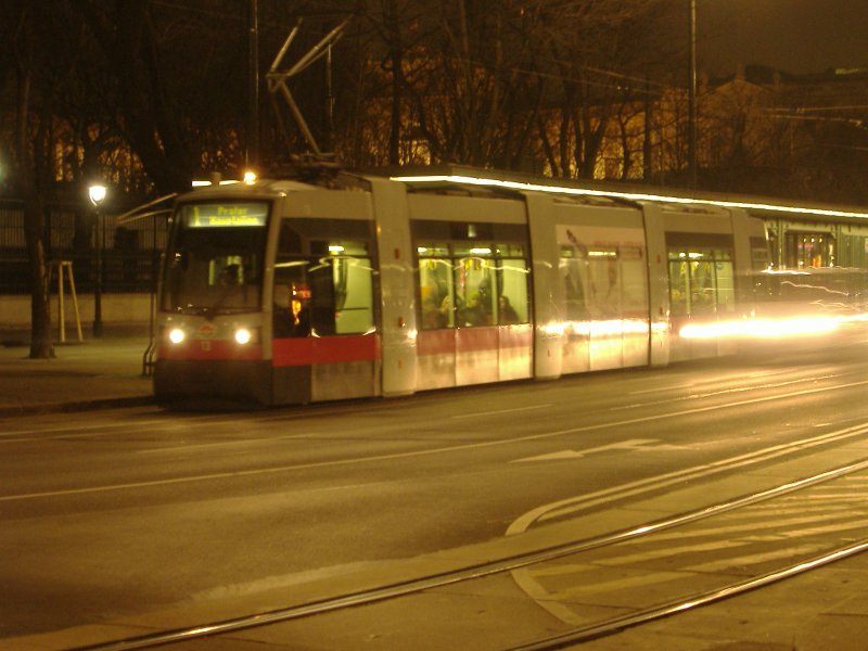 ULF 13 auf linie 1