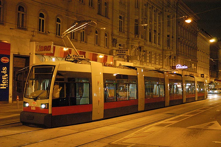 686 (Sonderzug) - Bild 01