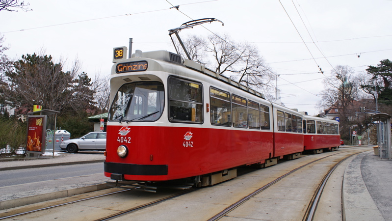 2009/02/25 - E2 4042 + c5 1442 auf der Linie 38