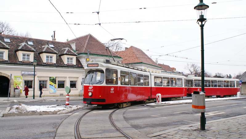 2009/02/25 - E2 4042 + c5 1442 auf der Linie 38