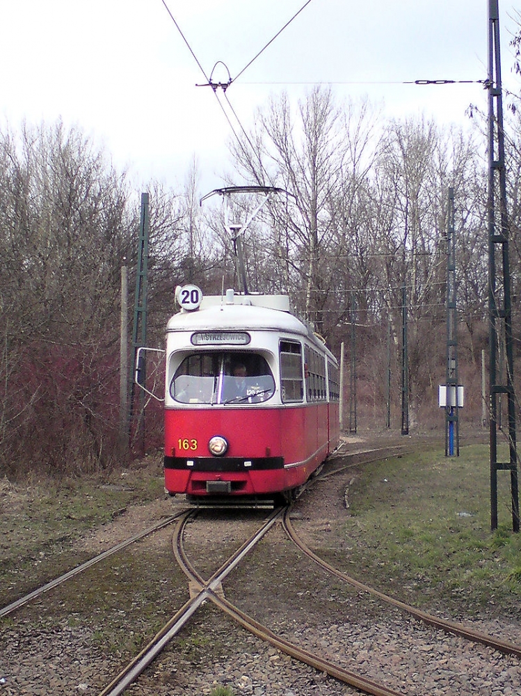 E1 #163