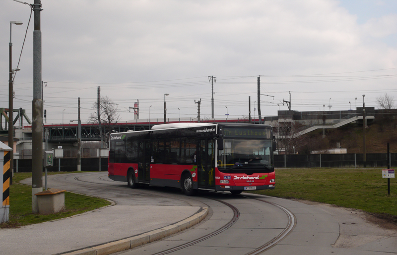 77A R8831