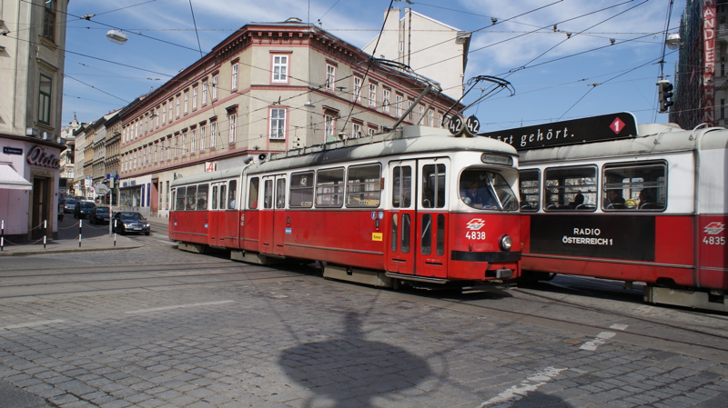 2009/03/28 - 4838 auf Linie 42