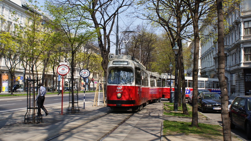 2009/04/08 | 71 (Schwarzenbergplatz) | 4047 + 1447