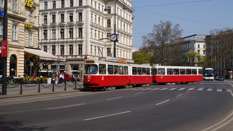 2009/04/08 | D (Schwarzenbergplatz) | 4033 + 1433