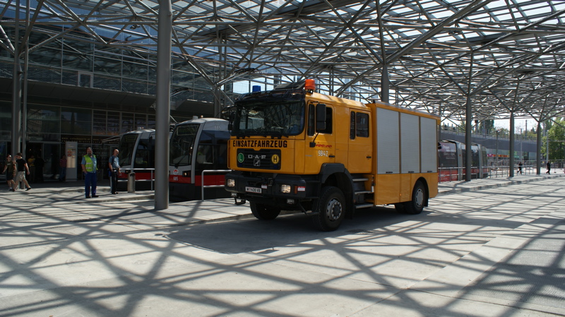 2009/04/19 | 2 (Praterstern) | Schadhafter B (685) 6