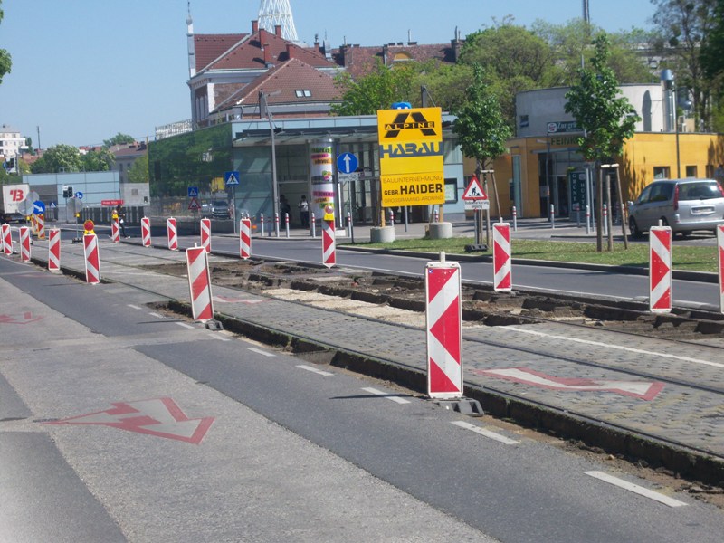 Ausstellungsstraße 2