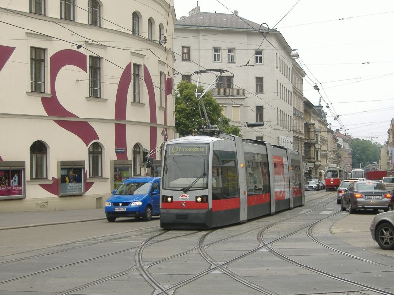 ULF 14 auf linie 42