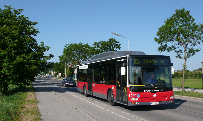 83A 8439