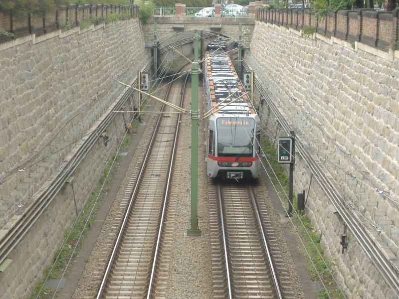 U6