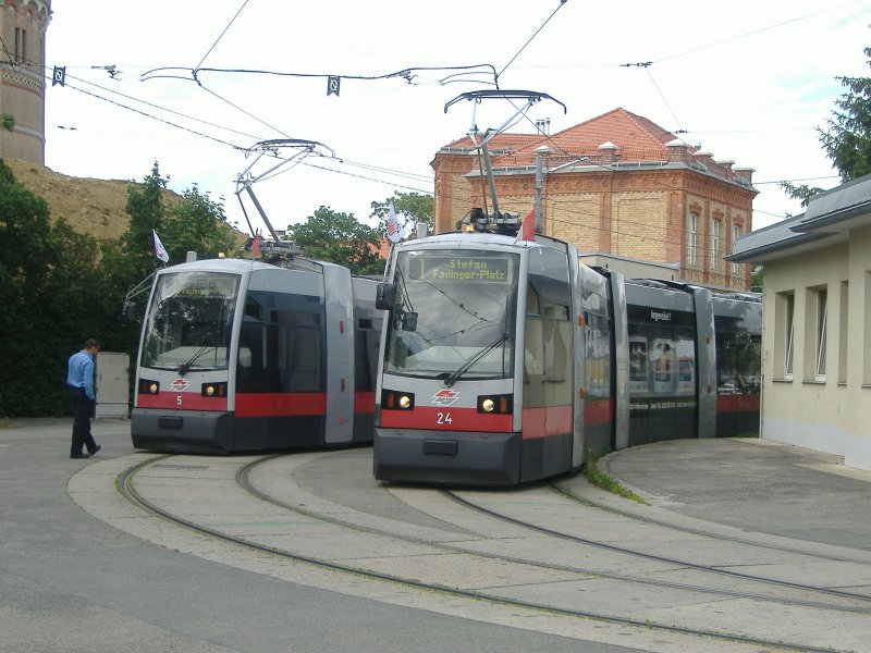 ULF 5+24 auf linie 1