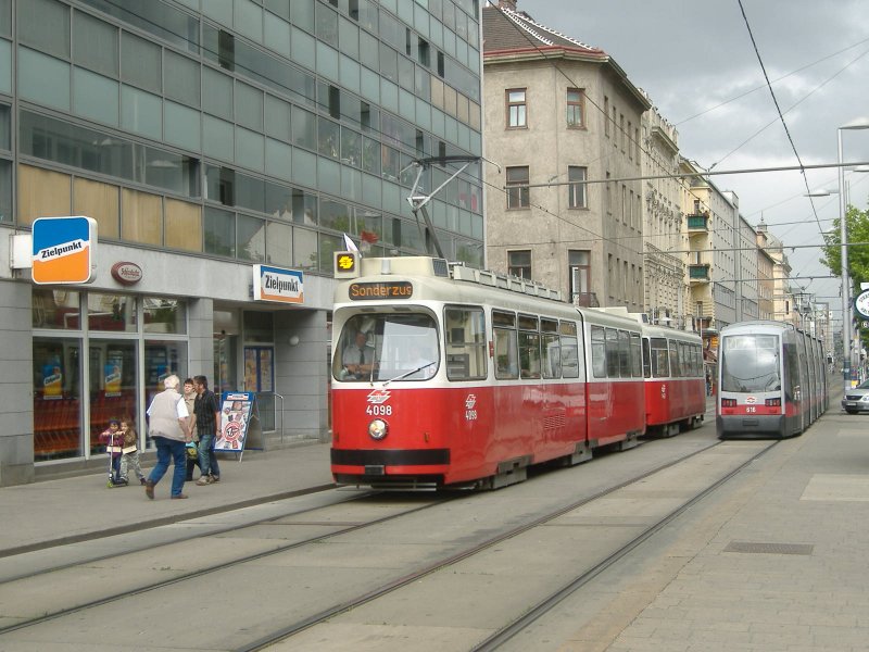 4098 Sonderzug