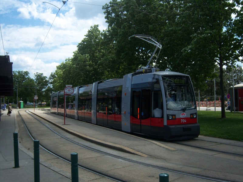 ULF B1 704 4