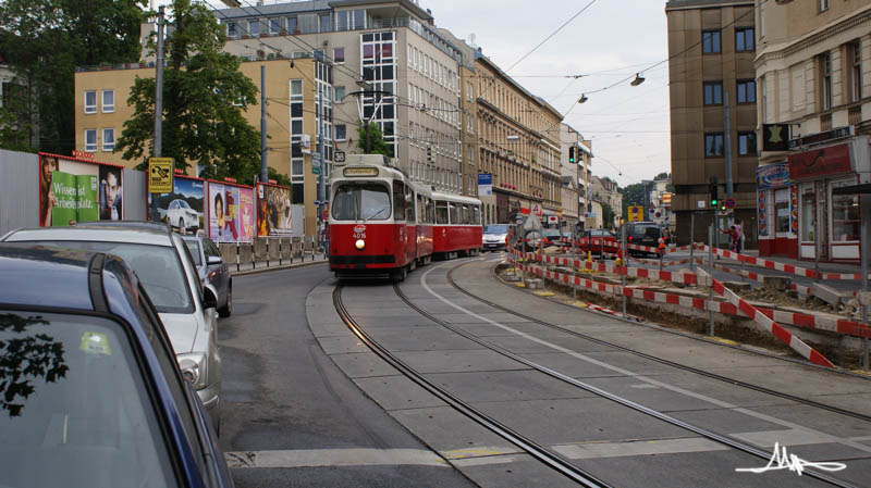 2009/06/26 | 38 (Hardtgasse FR Grinzing) | Bauarbeiten am Haltestellenkap 4