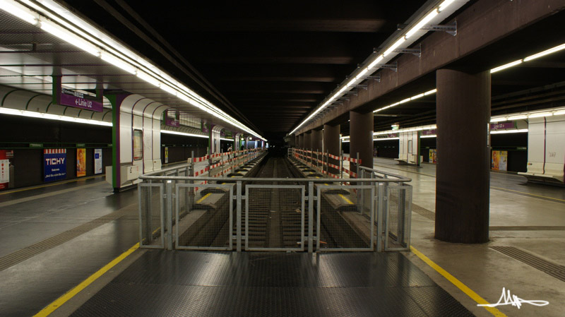 2009/07/11 | U4 (Schottenring) | Bauarbeiten am ehemaligen Bahnsteig der Linie U2 2