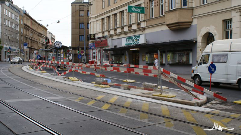 2009/07/20 | 38 (Hardtgasse FR Grinzing) | Bauarbeiten am Haltestellenkap 1