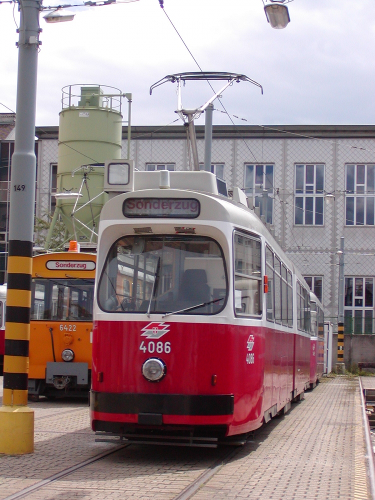 E2 4086