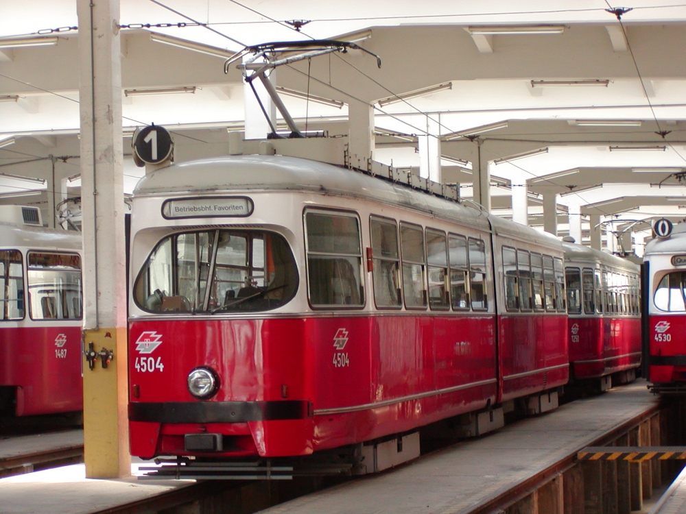 E1 4504