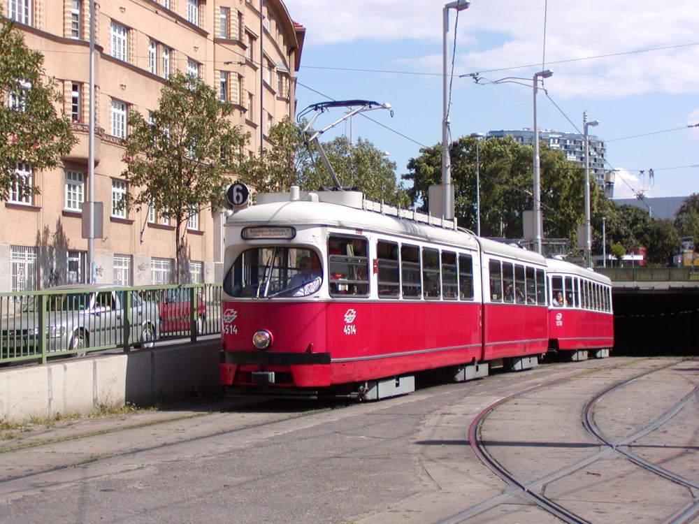 E1 4514