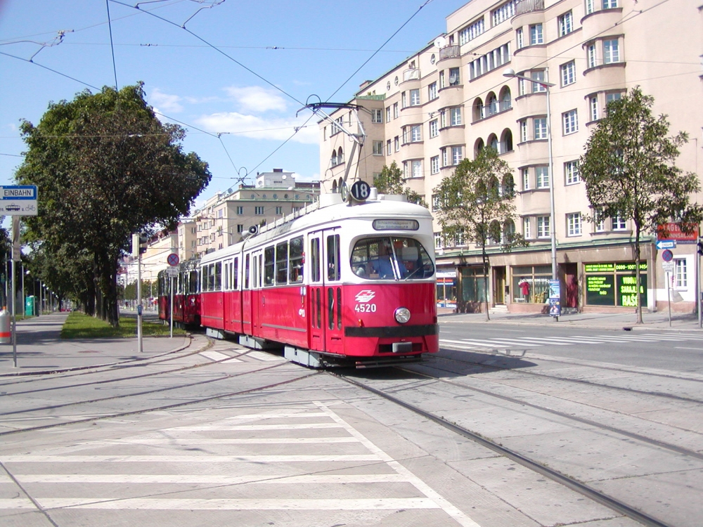 E1 4520