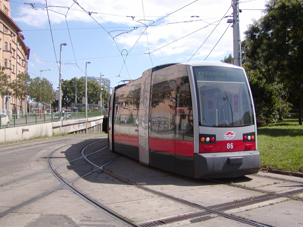 ULF A1 86