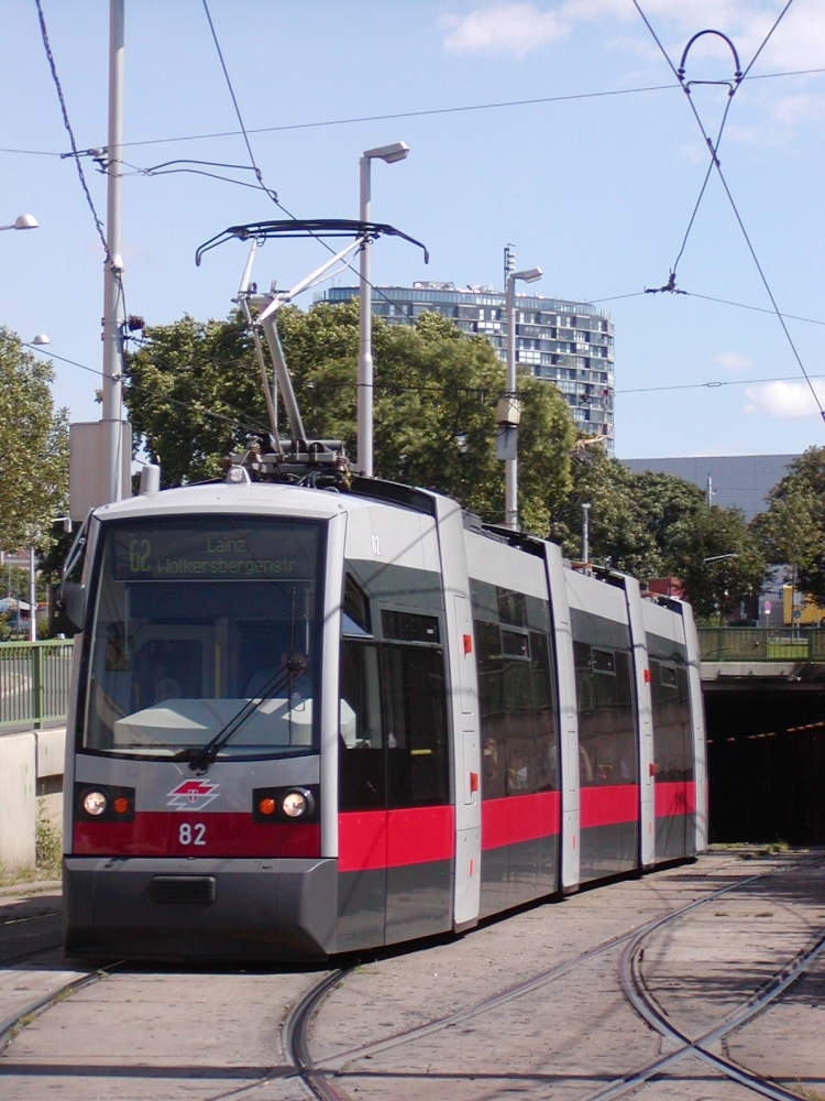 ULF A1 82