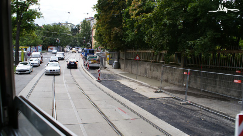 2009/08/13 | Barawitzkagasse (37 FR Schottentor) | Errichtung einer befahrbaren Haltestelleninsel 3