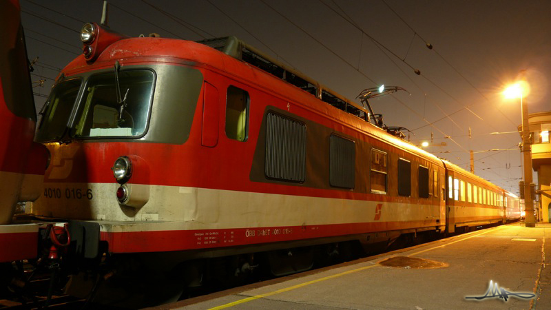 2008/12/28 | 4010 016-6 auf seiner letzten Fahrt am Wiener Südbahnhof