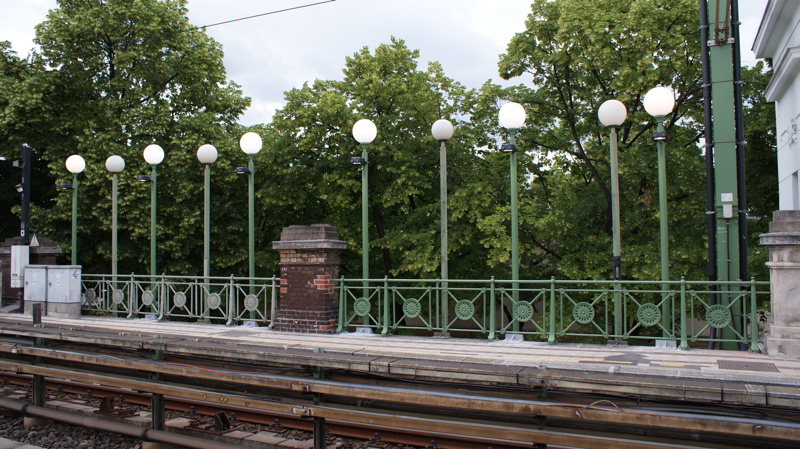 2009/05/28 | U6 (Nußdorfer Straße) | Stationsbeleuchtung