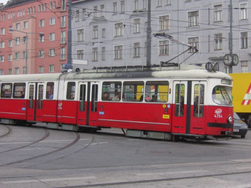 4704 (1)