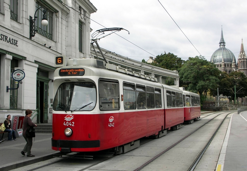 E2 - 4042 - 001