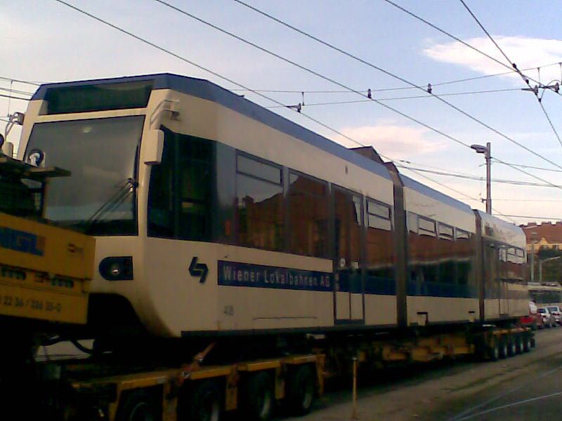 WLB TW 408 auf Tieflader in der wolfganggasse 5