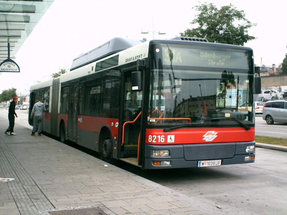 8216